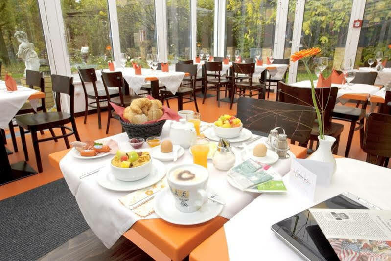 Hotel Grenzfall Берлин Экстерьер фото